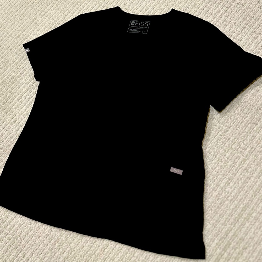 Black Figs 2-Pocket Scrub tops, large